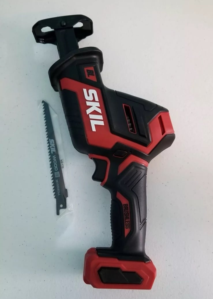 SKIL PWR CORE 12-volt Variable Brushless Cordless Reciprocating Saw RS582801