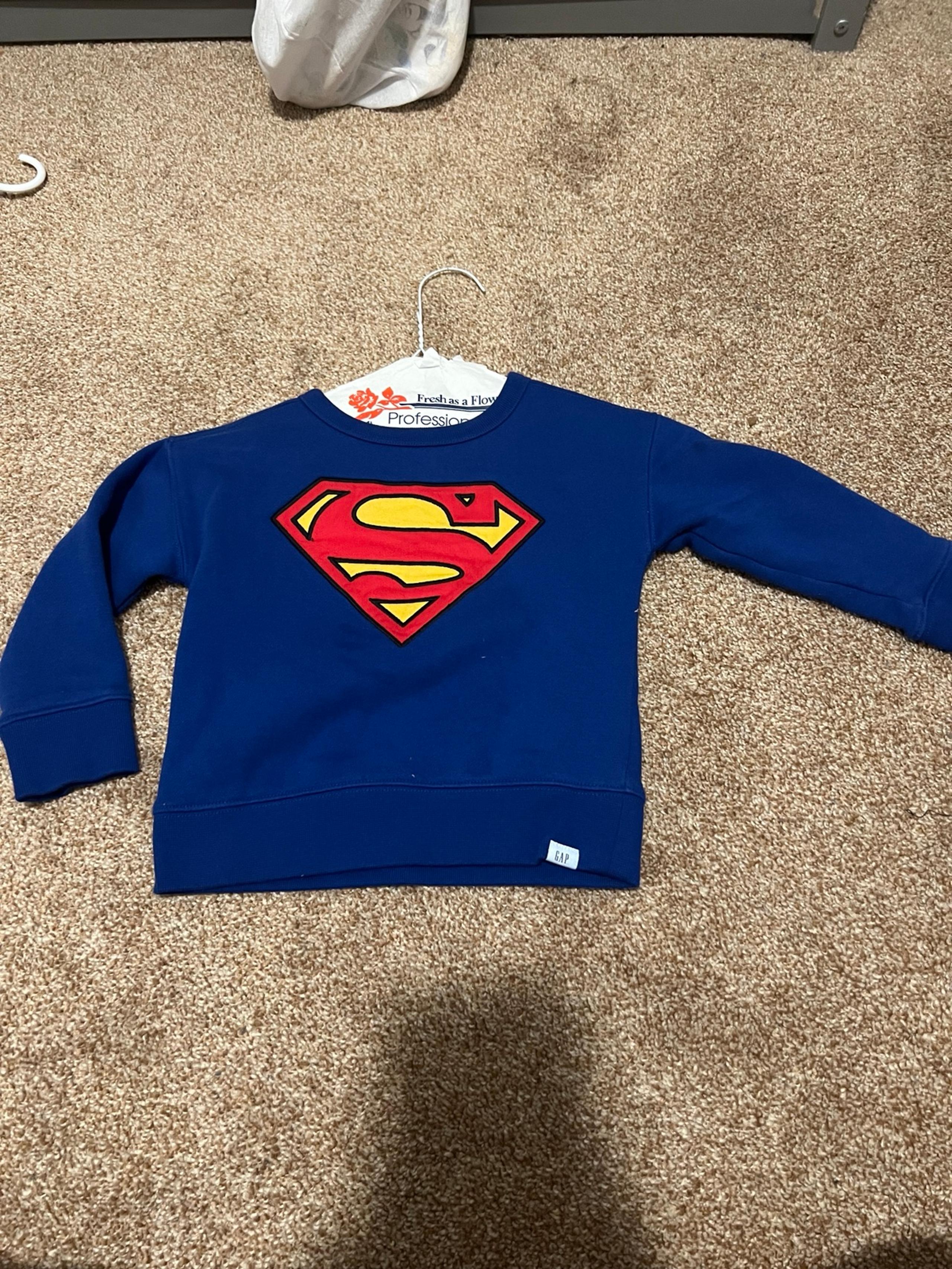 Super man gap sweater size 2