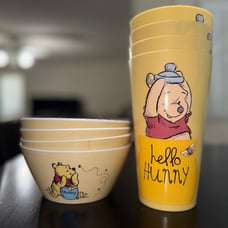Winnie the pooh melamine bowls and cups bundle