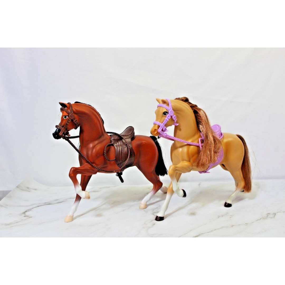 VTG Barbie Horses Sparkle Beauty and Dancer 1990 With Saddles, Lot Of 2