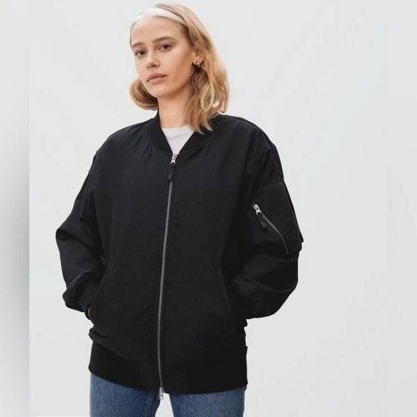NWT Everlane The Bomber Jacket in Black Size XS