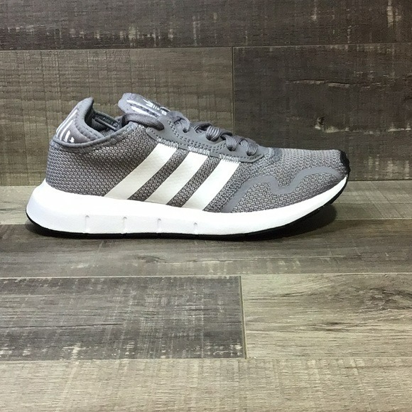 Adidas - Swift Run X J FY2159 Size 4.5