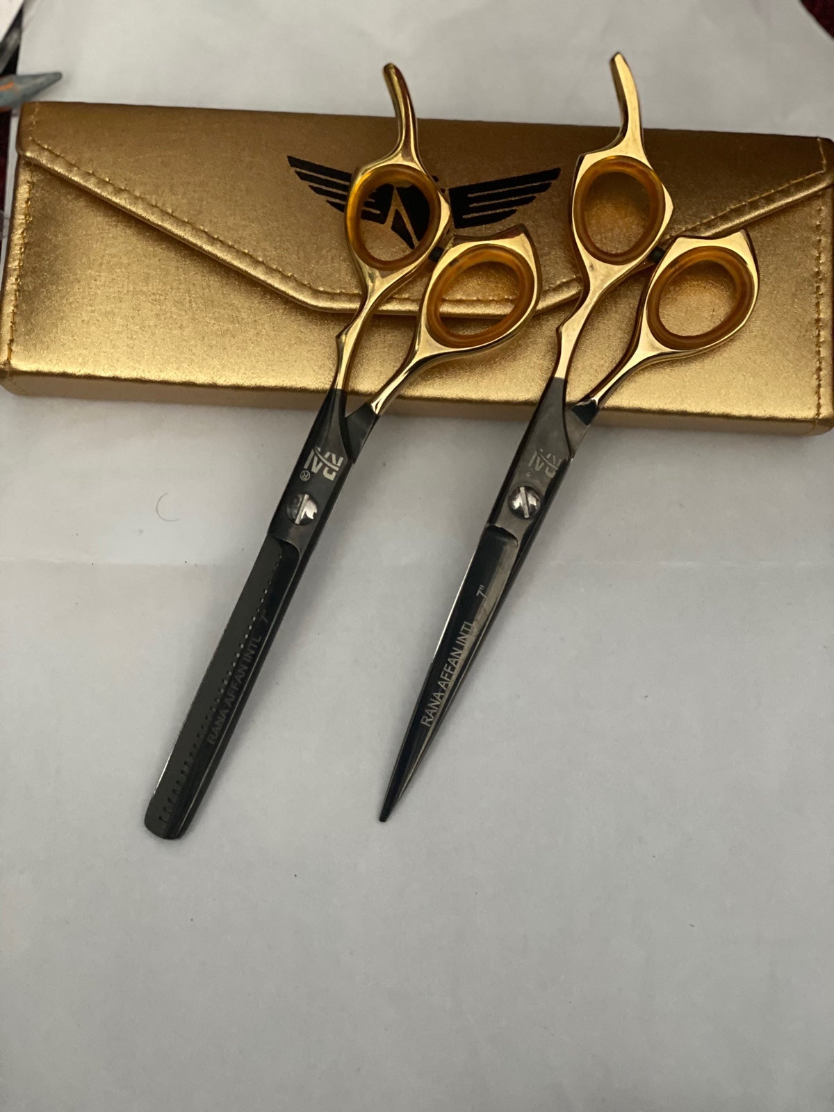 Professional barber shears