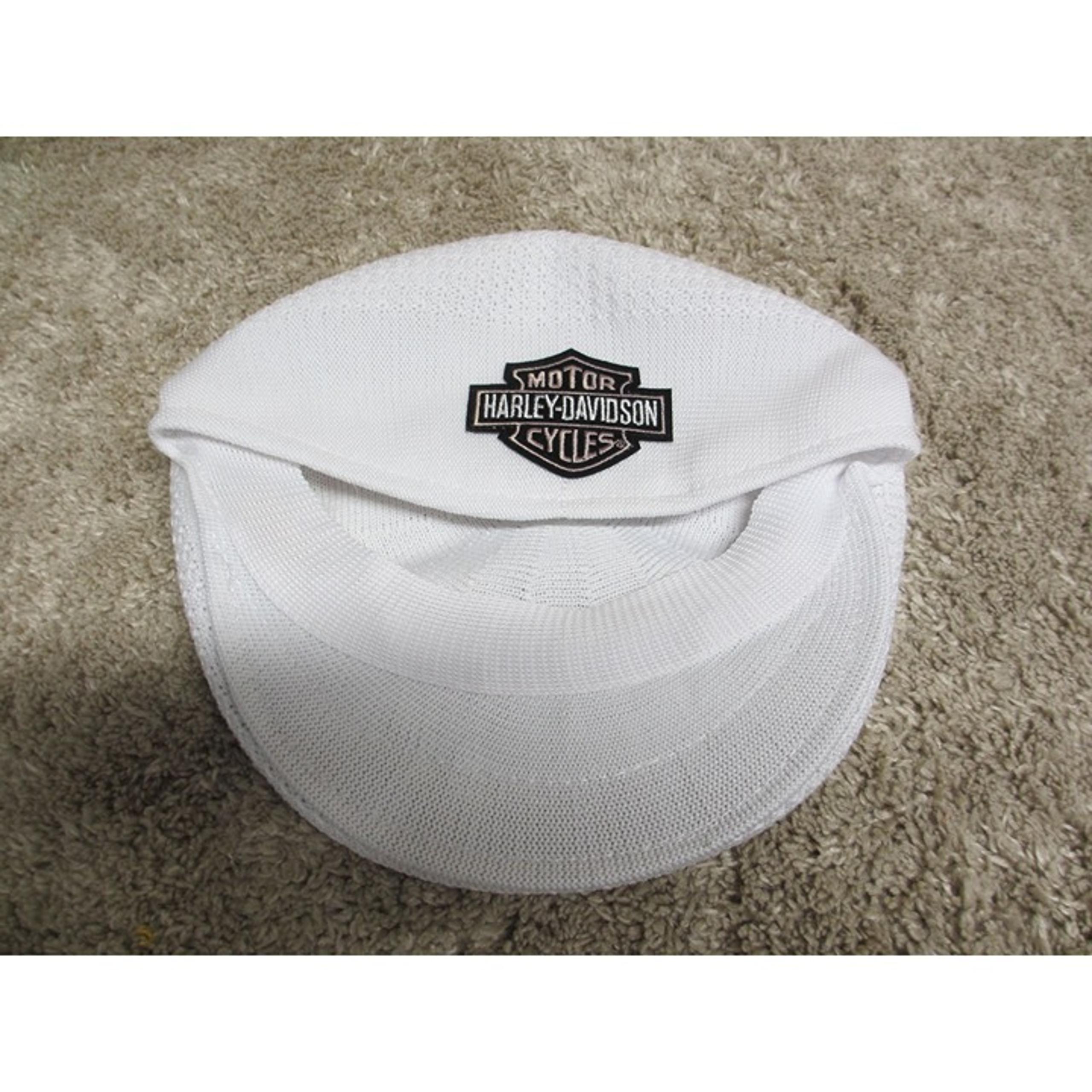 Harley-Davidson White Knit Skull Cap With Logo Patch on back