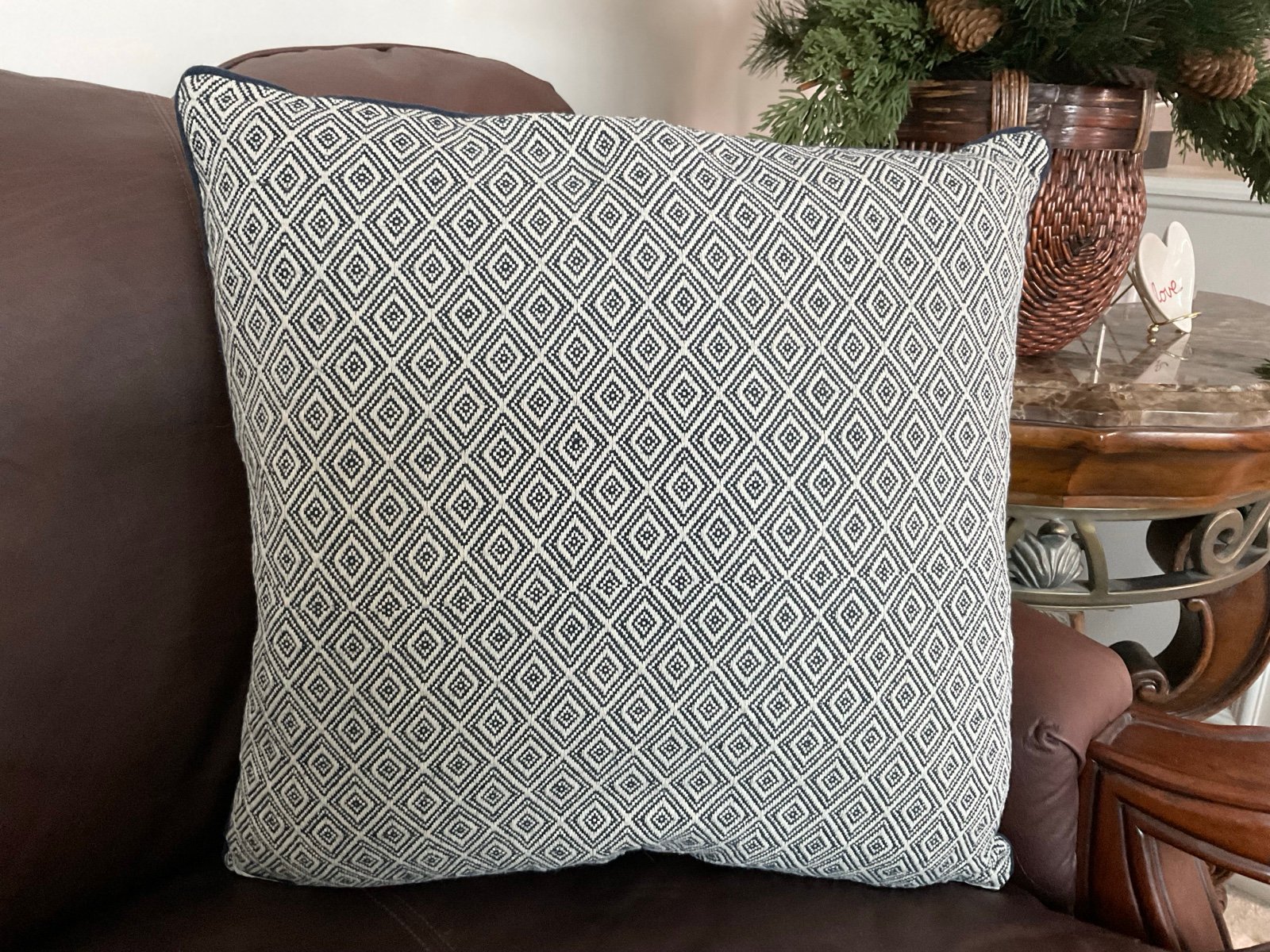 Throw pillow 20x20 blue and white