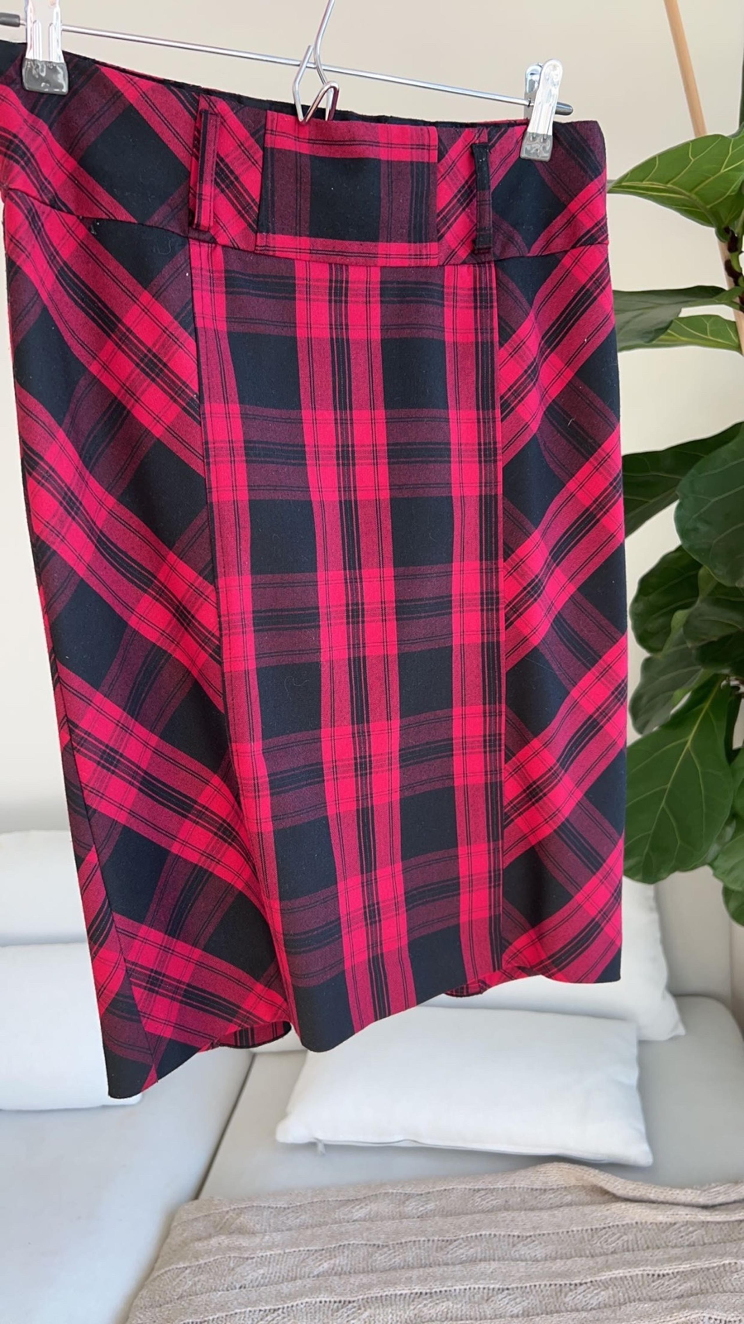 Pencil skirt