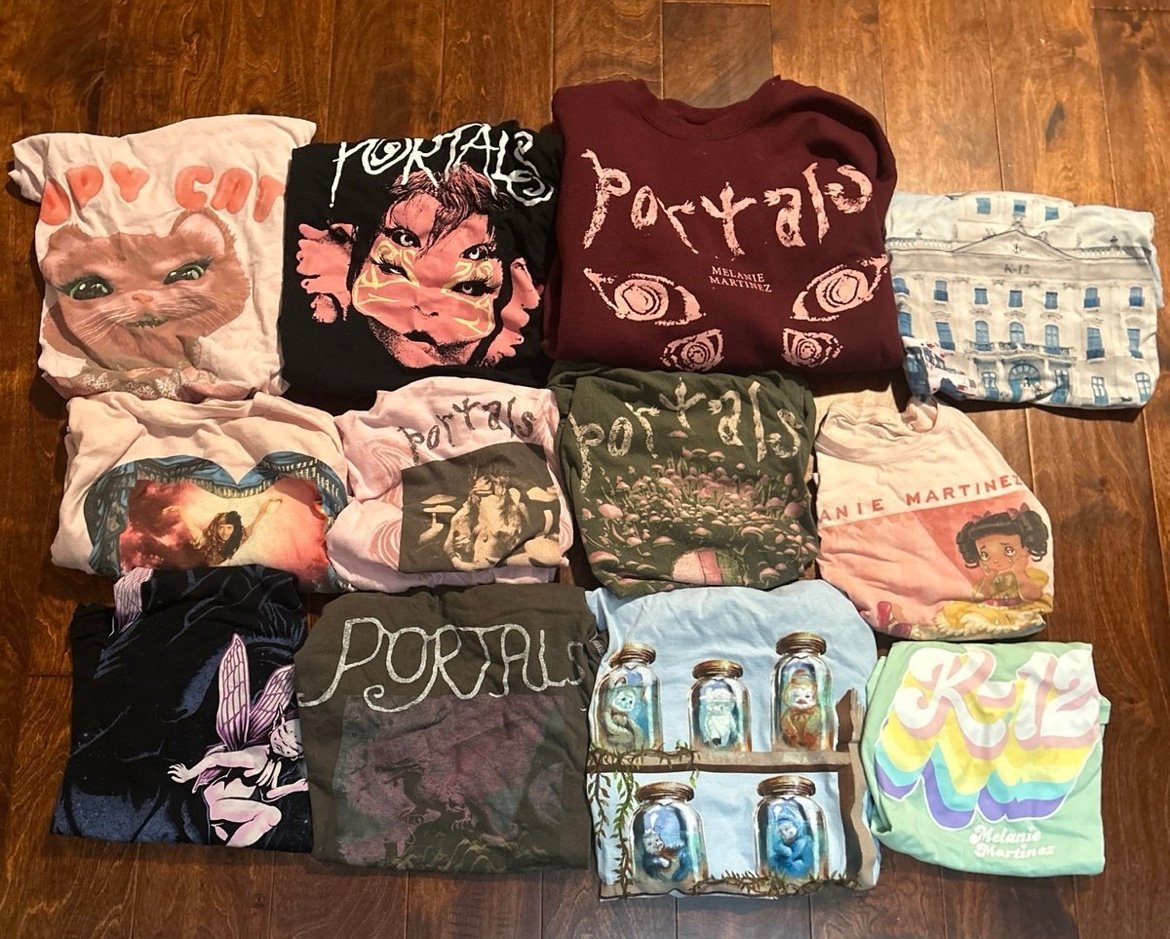 Melanie Martinez shirts lot (READ DESCRIPTION)