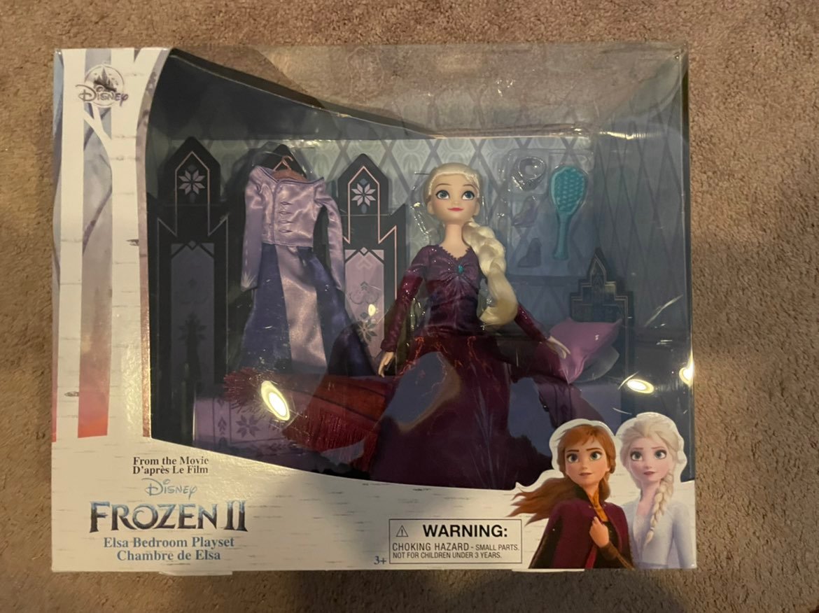Disney store classic elsa doll bedroom playsets