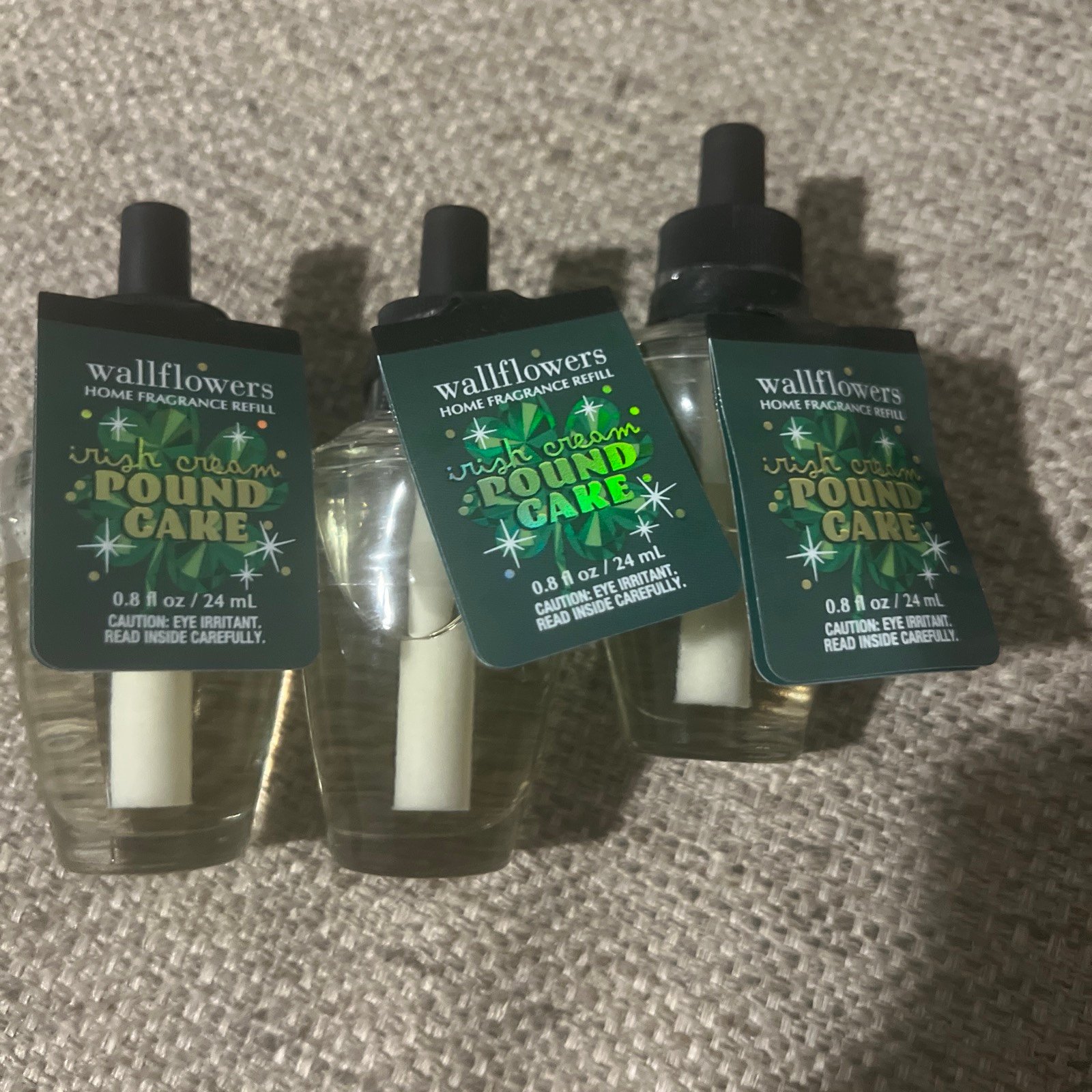 Bath & Body Works Irish Cream Pound Cake Wallflower Plug In Bulb Refill 3p Creme
