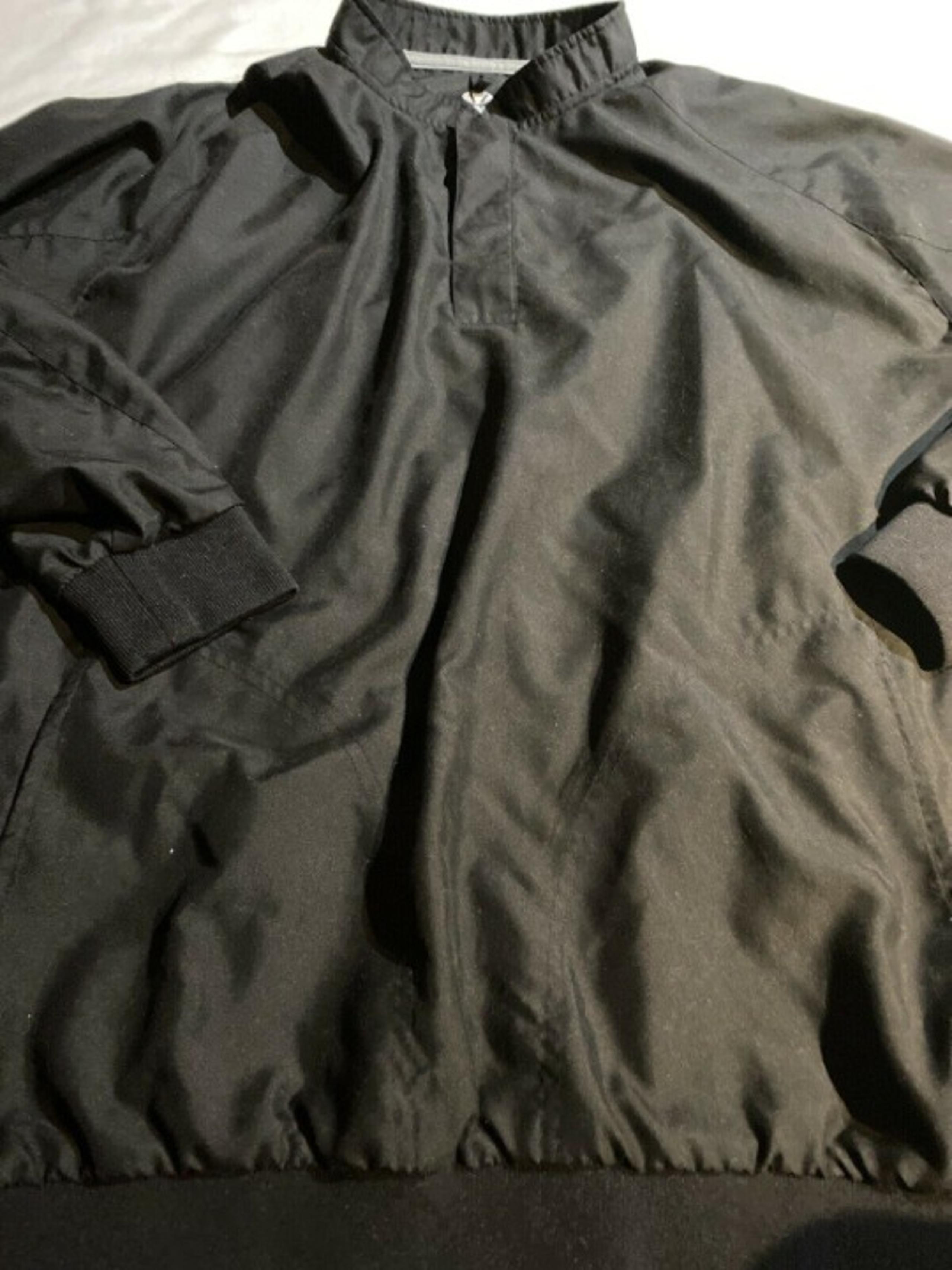 Sunice Men’s Black 1/4 Snap Windbreaker