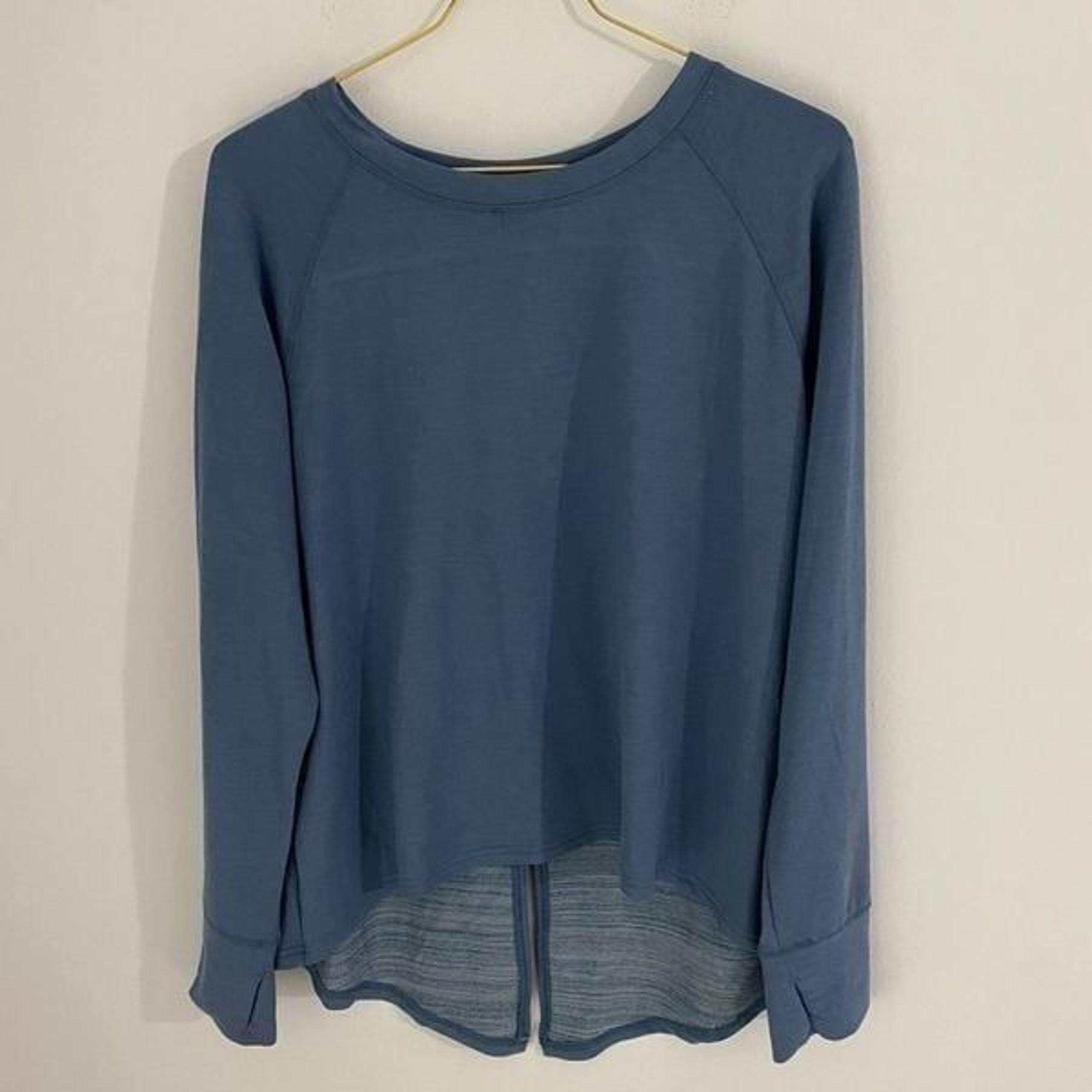Danskin Now Women’s Crew Neck Long Sleeve Blue Top size XL