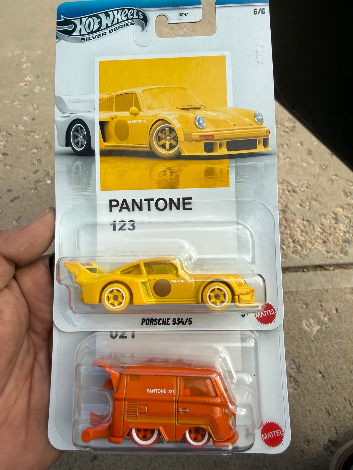 Hot Wheels Silver Series Pantone Porsche 934/5 & kool Kombi