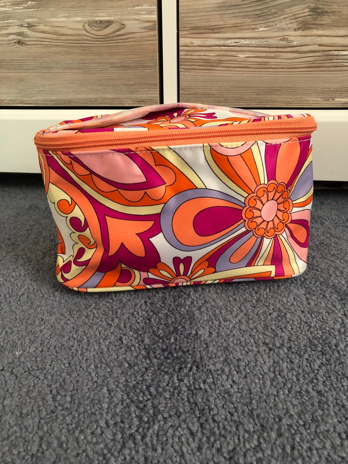 Clinique Cosmetic Bag 1
