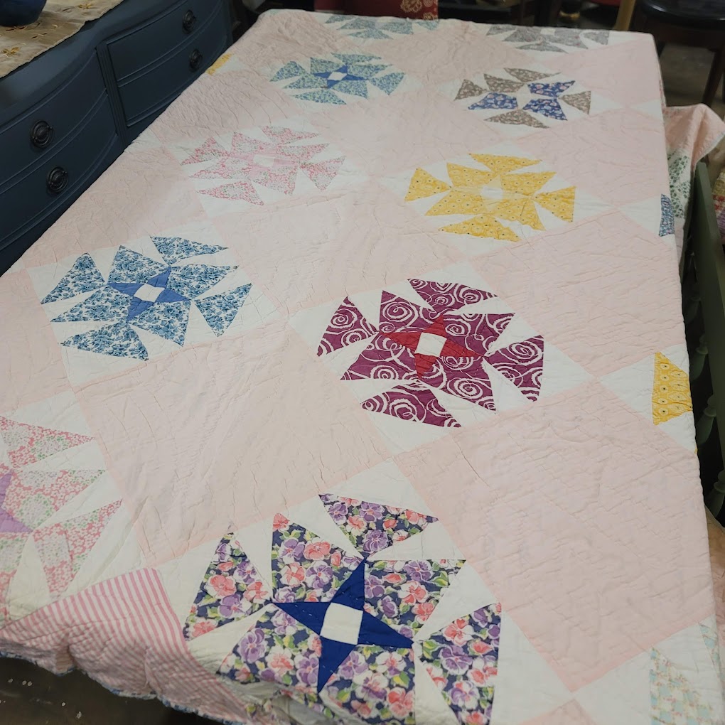 Vintage Handmade Quilt Full QUEEN Twin Bedspread Blanket Farmhouse Cabin 60 X80