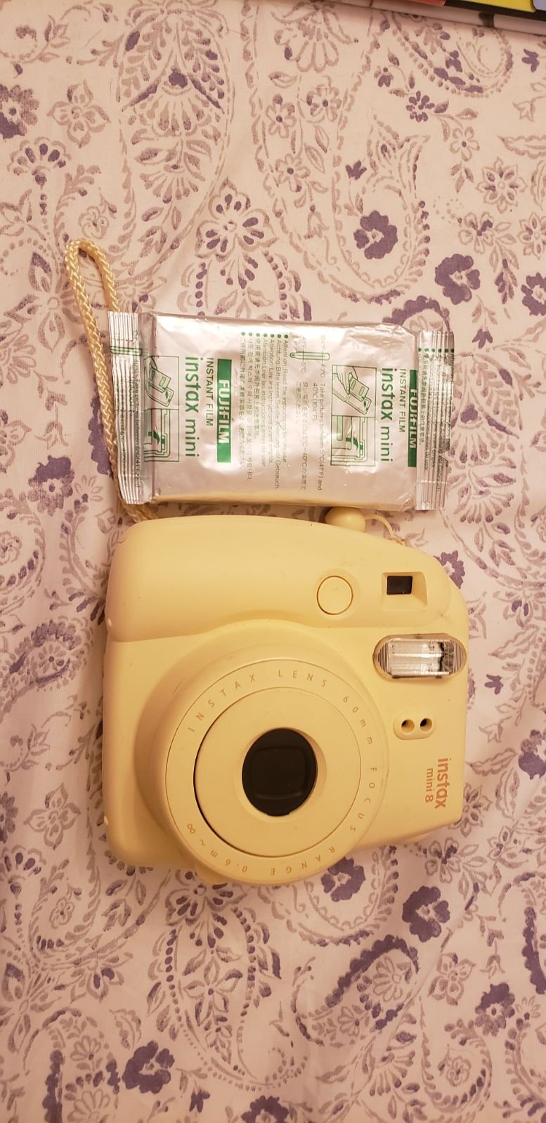 Fuji mini 8 camera&30 photos