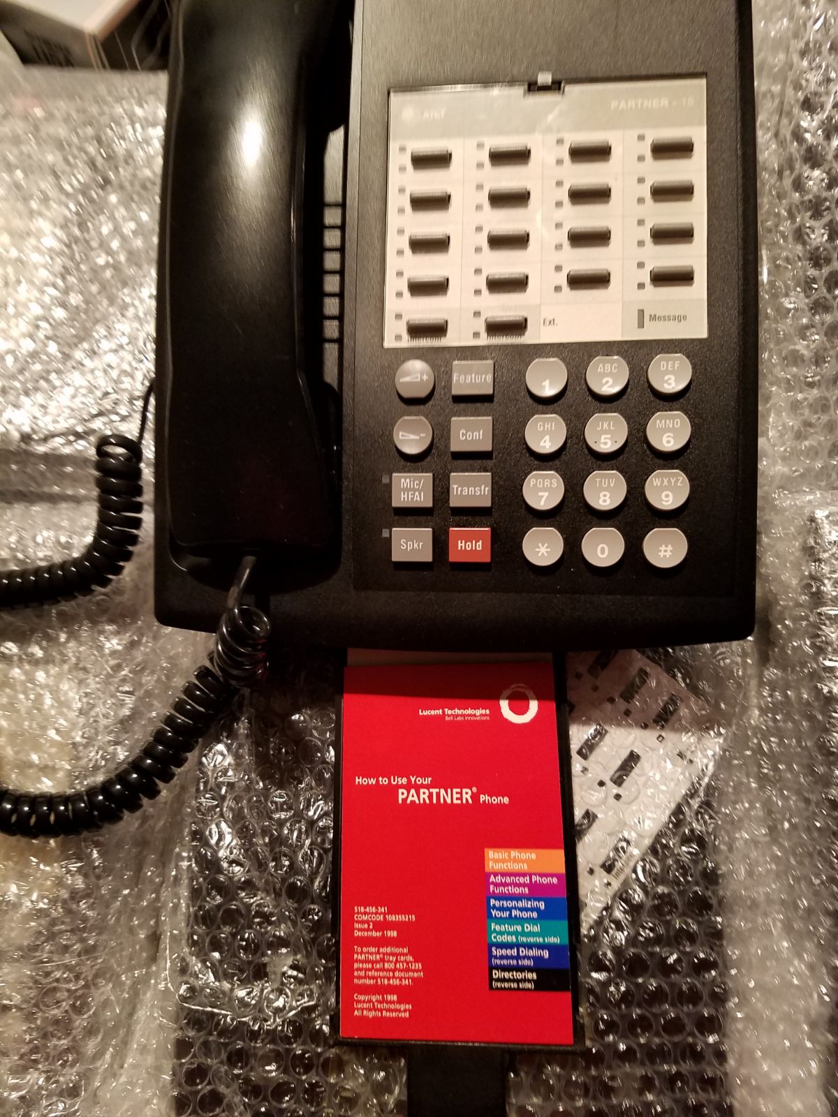AT@T PARTNER 18 NETWORKING TELEPHONES