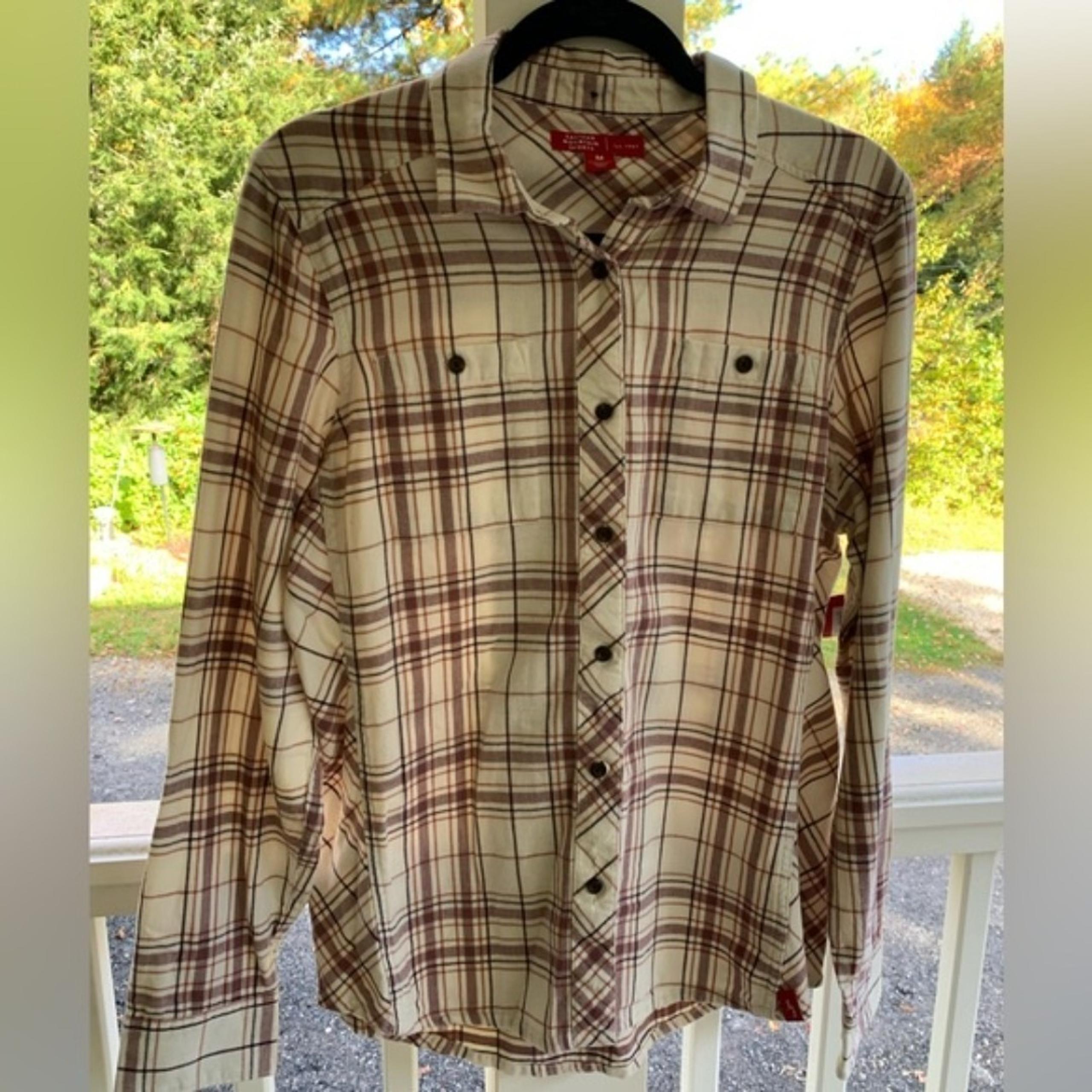EASTERN MOUNTAIN SPORTS
EMS Women's Cabin Flannel, size Medium NWT Turtle Dove