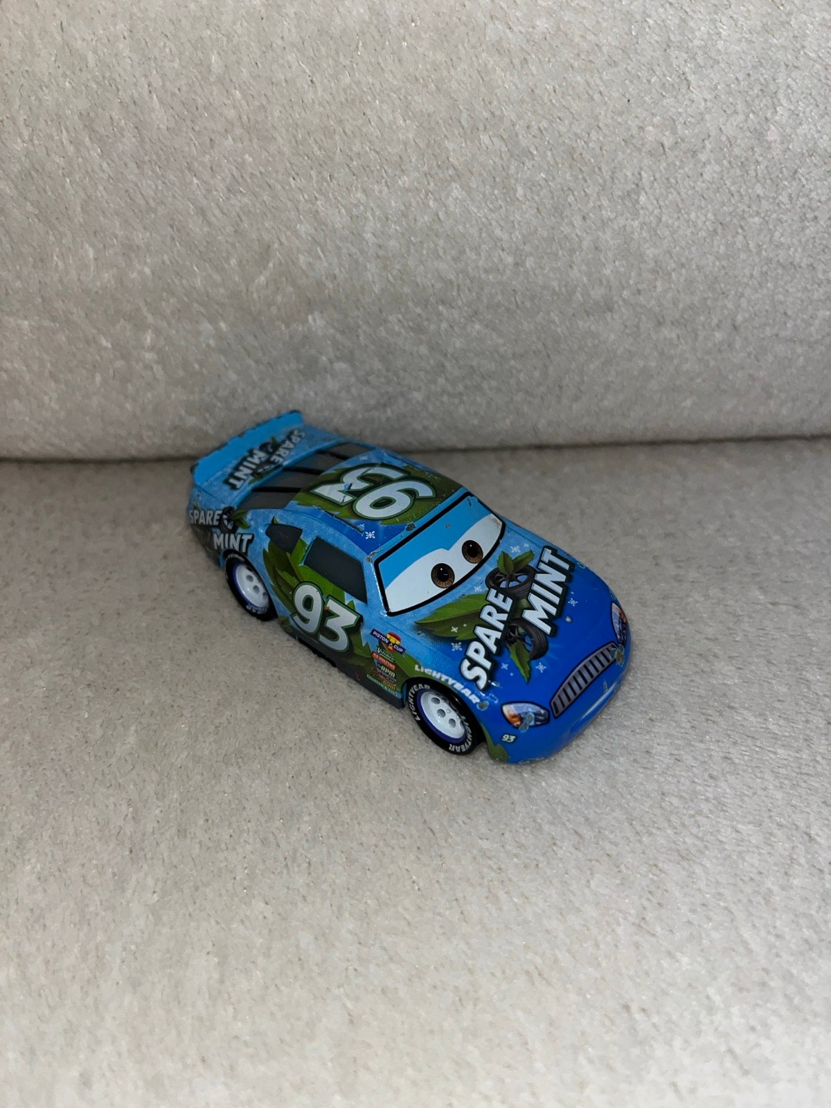 Disney Pixar Cars Earnie Gearson