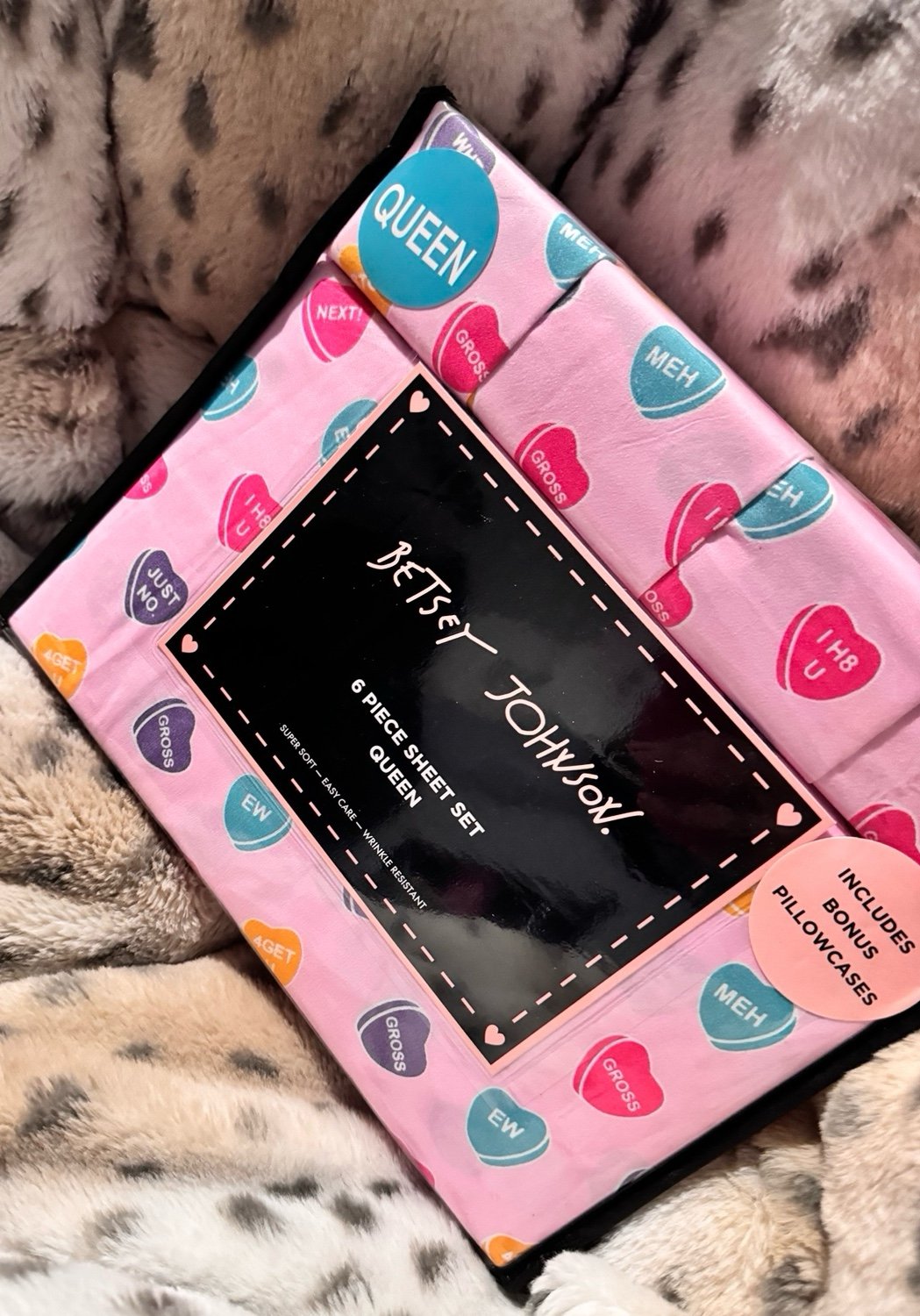 Betsey Johnson Not So Sweet Conversation Hearts Valentine’s Day Sheet Set Queen