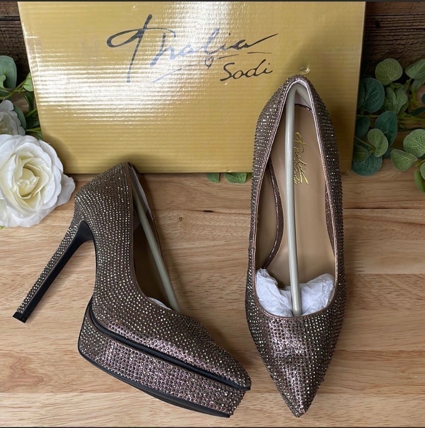 Thalia Sodi Pewter Woman’s Heels-Grey