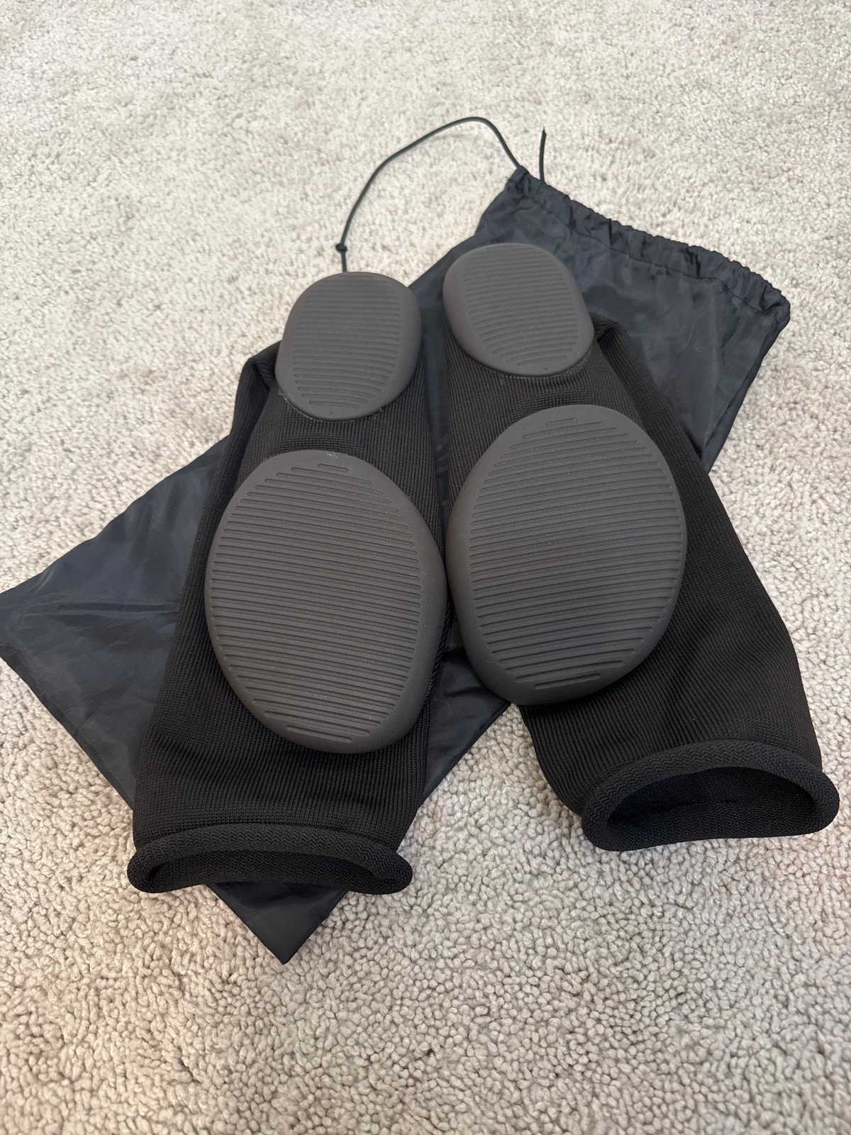 NEW YZY Pods Size 1