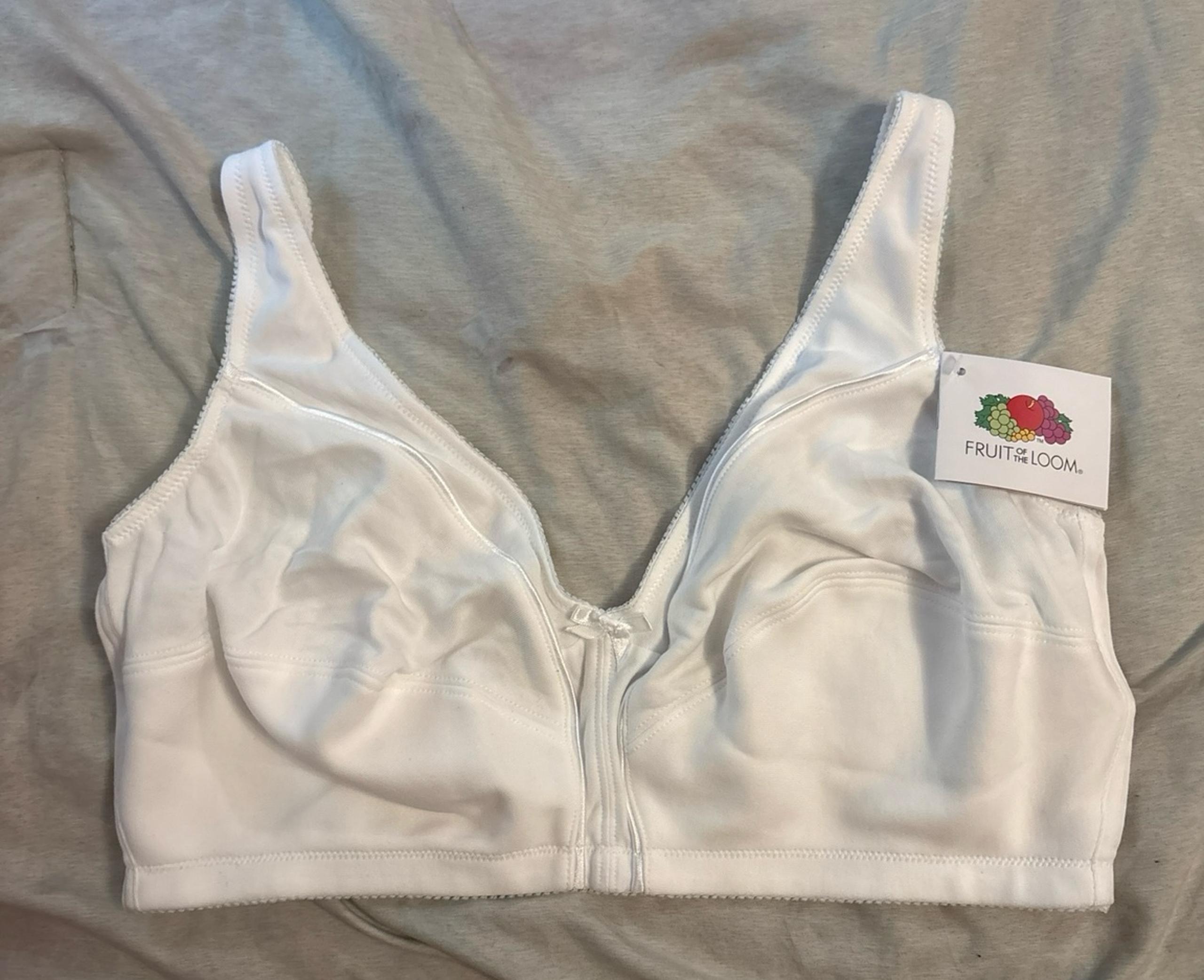 NEW Fruit of the Loom White Full Figure Seamed Unlined Wireless Bra, 38D