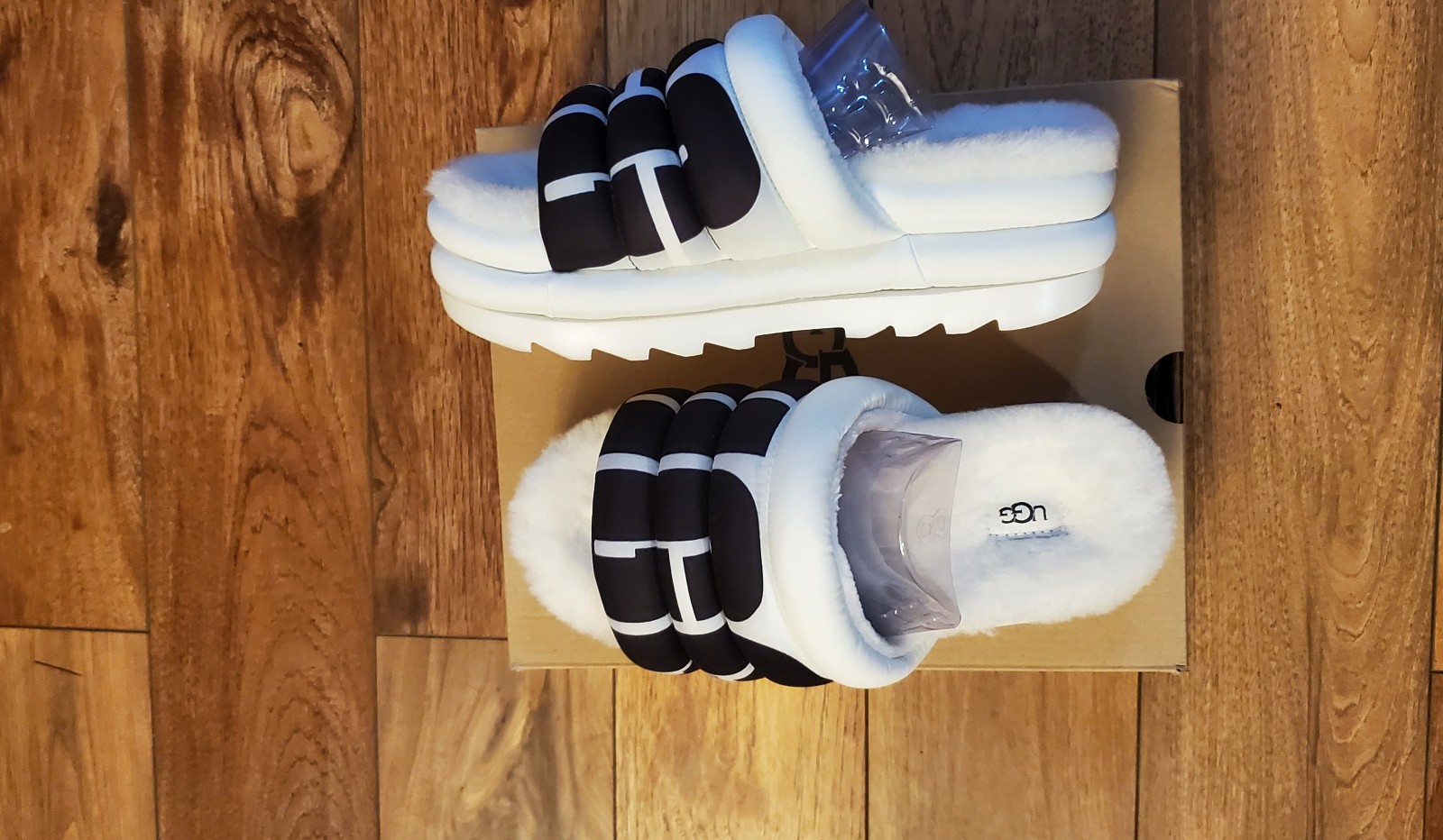 UGG New Slipper