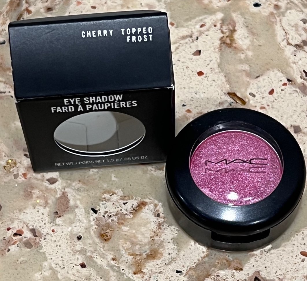 DISCONTINUED MAC eyeshadow CHERRY TOPPED FROST