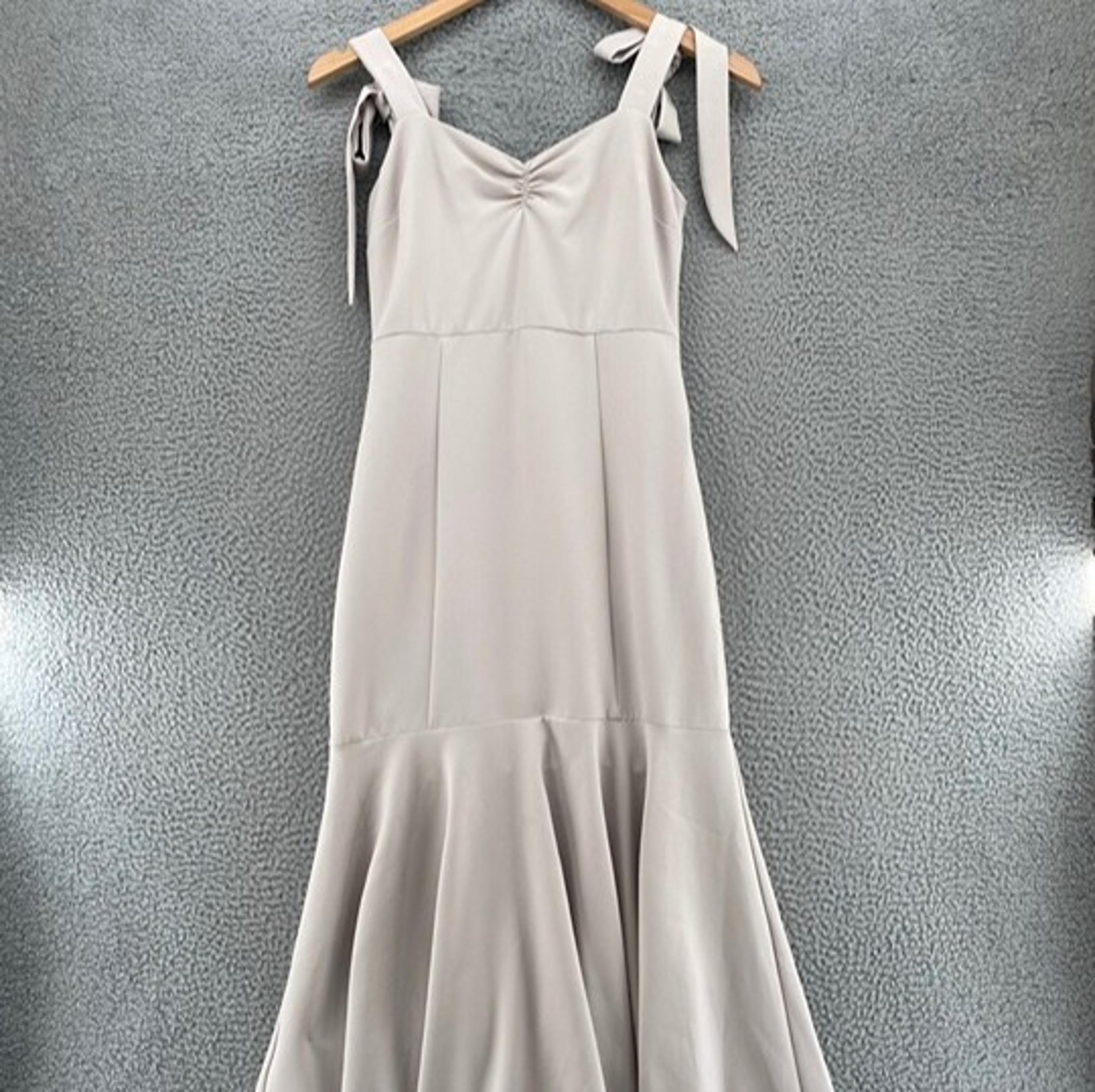 Show Me Your MuMu Gown Medium Barcelona Show Me The Ring Ivory Ruffle High Low