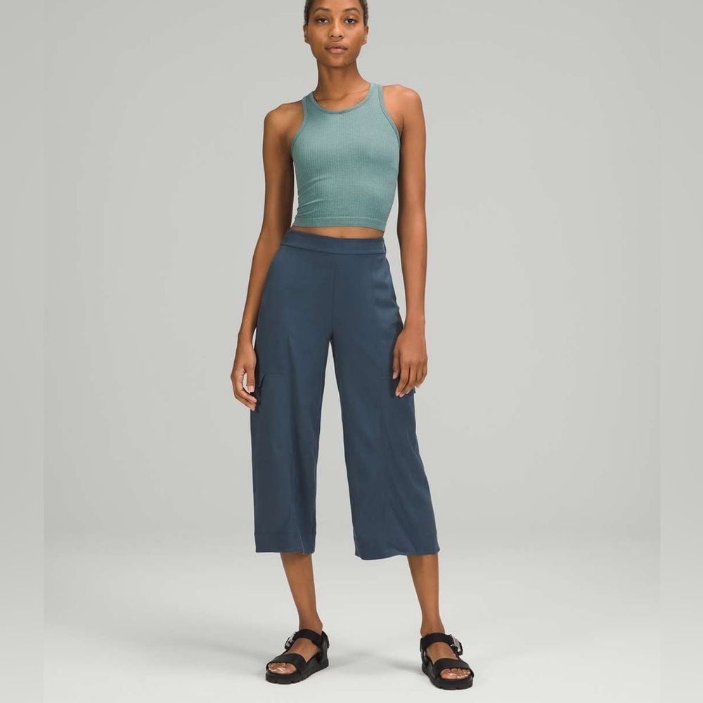 Lululemon Metropolis Maven High Rise Crop Iron Blue Size 10