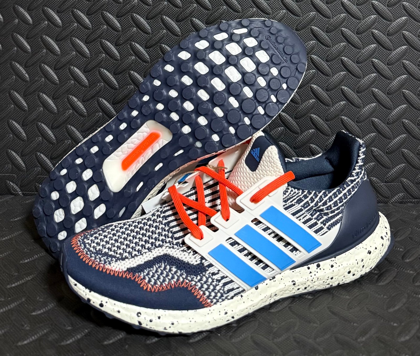 Mens Adidas Athletic Running Shoes Blue Orange Size 11.5