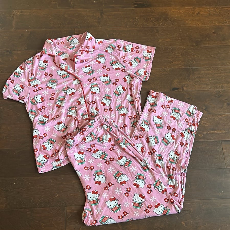 Hello Kitty Womens Pajama Set Christmas New Sz XL