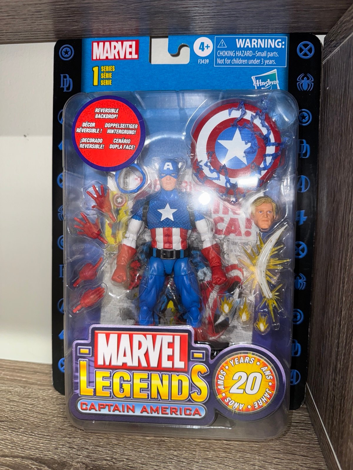Marvel Legends Series 1 Captain America 20 years Action Figure