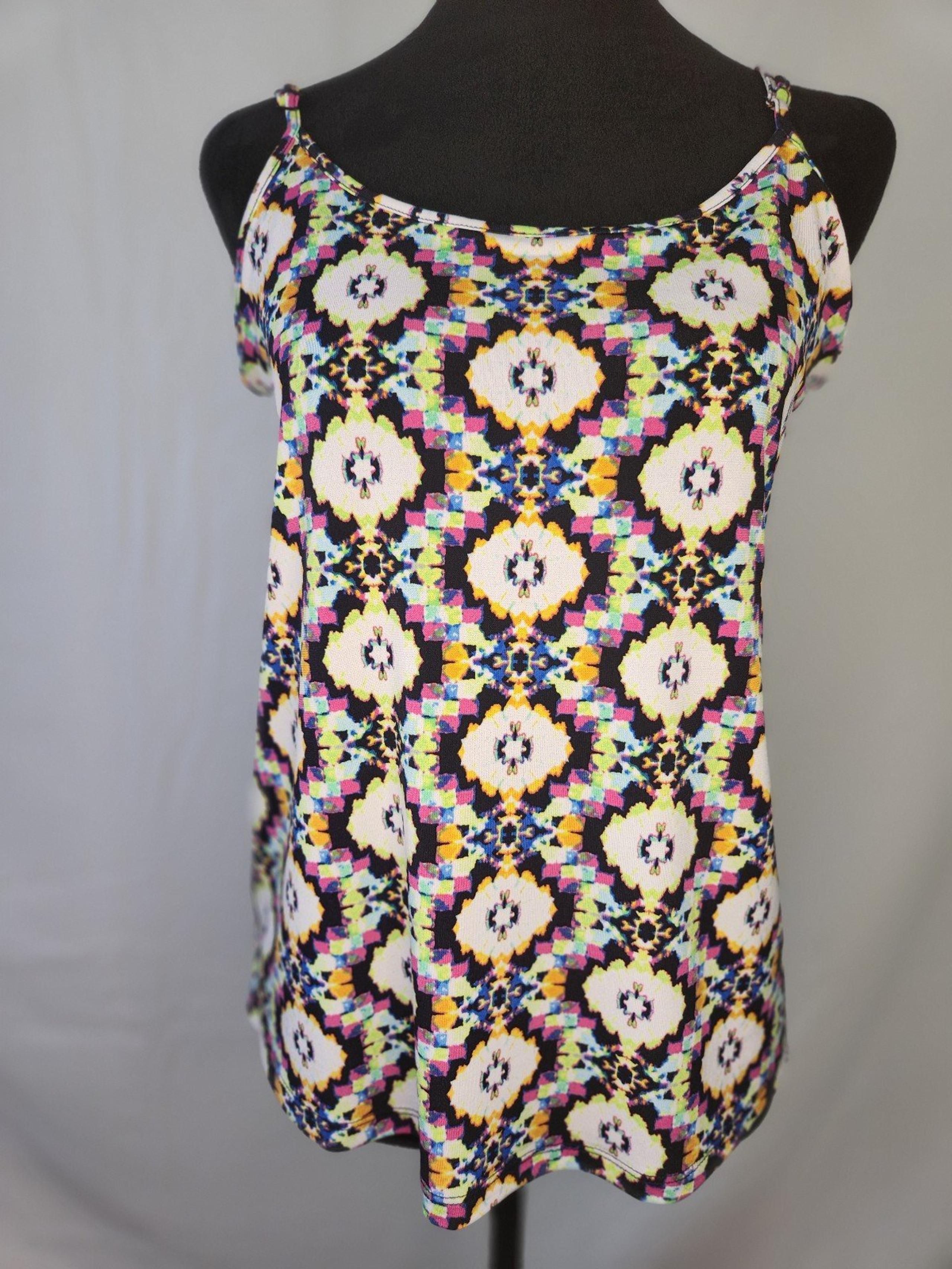 Womens The Limited tank top/ camisole Size M.  Soft stretchy
