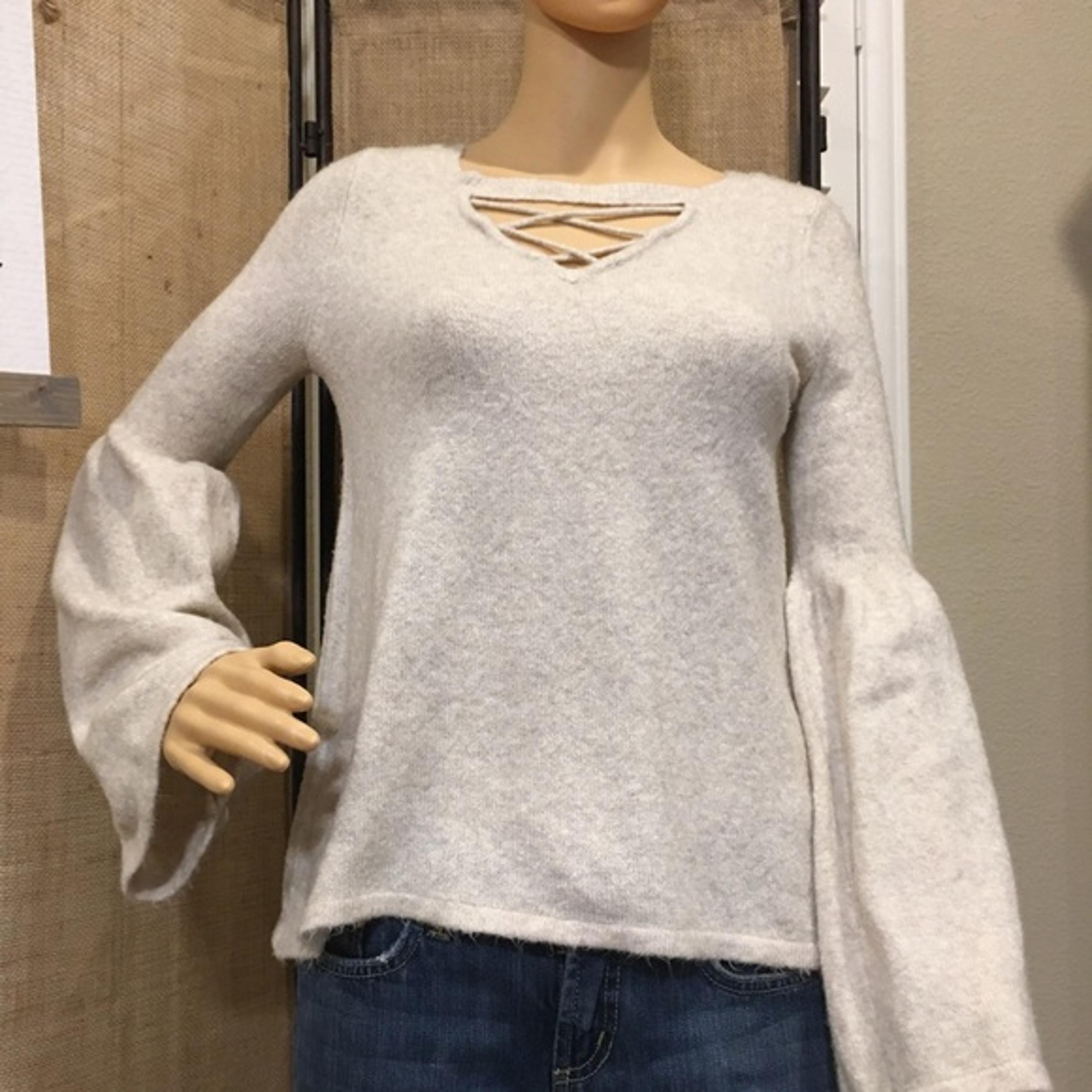 “AMERICAN EAGLE OUTFITTERS” BELL SLEEVE SWEATER - SMALL