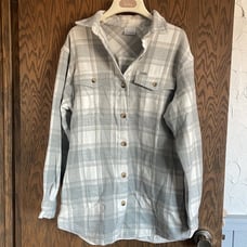 Columbia Gray & White Plaid Shacket M