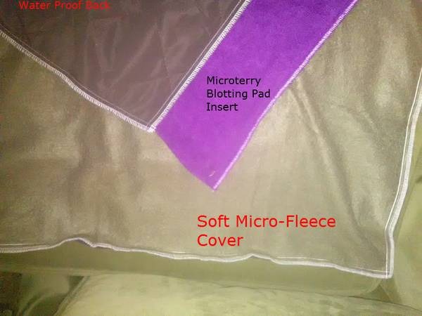 SIX ATTRACTIVE HEAVY DUTY BED/CHAIR PADS