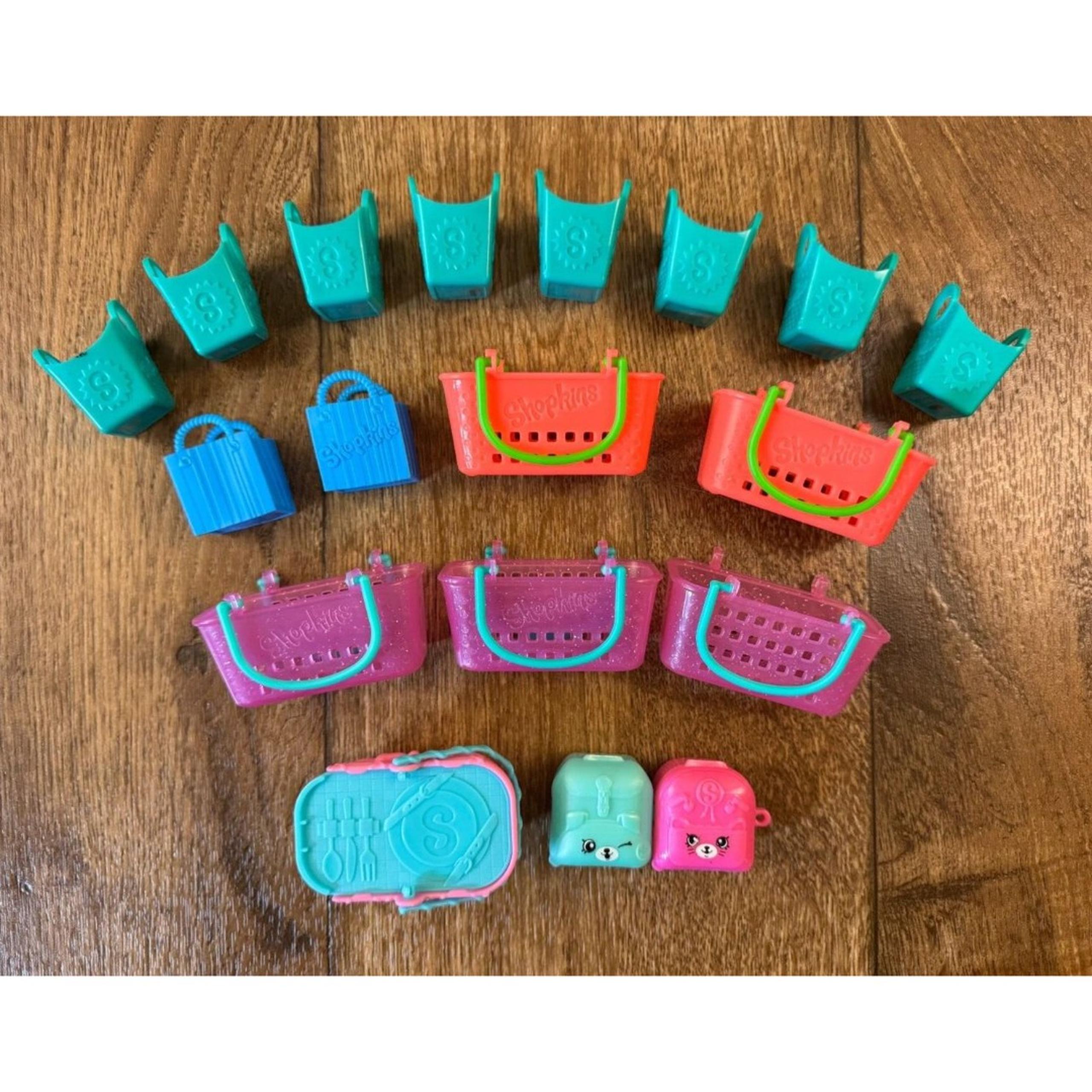 Shopkins Shopping Bags Picnic Baskets Totes Moose Toys Lot of 18 Bundle