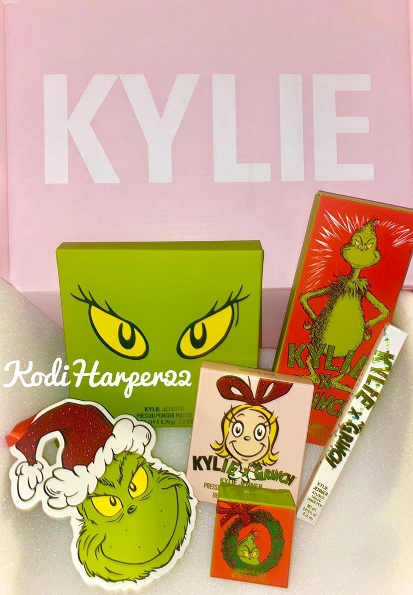 KYLIE’S GRINCH FAVORITES BUNDLE