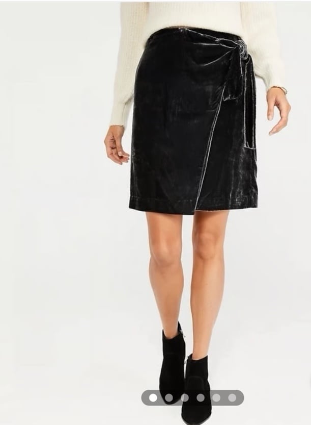 Ann Taylor Velvet Tie Waist Wrap Skirt Size 10 NWT