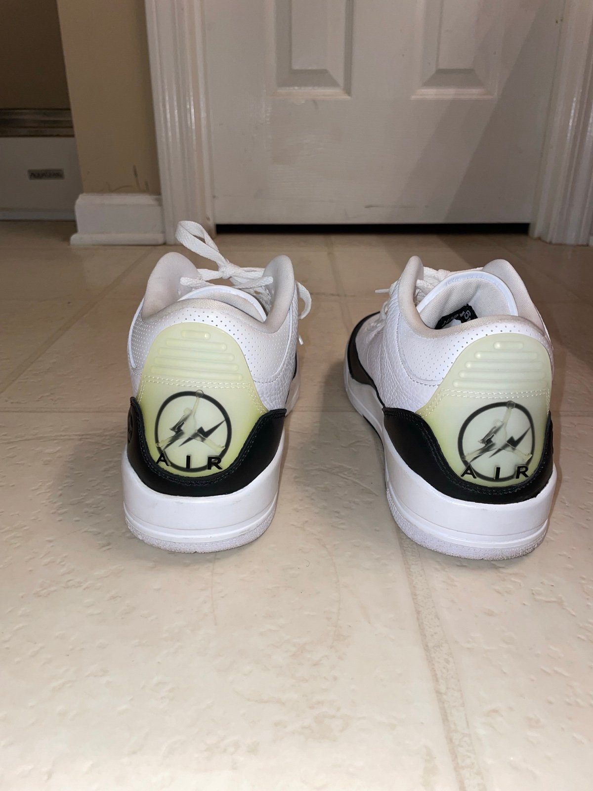 スニーカー Fragment Design x NIKE Air Jordan 3 Retro SP 'White' (2020) Fragment Design x Air Jordan 3 Retro SP 'White' 2020