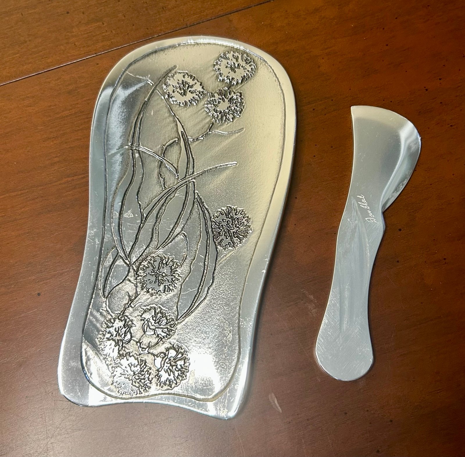 Don Sheil Aluminum Hand Made Etched Flowering Leaf Tray/ W Knife Cheese Spreader