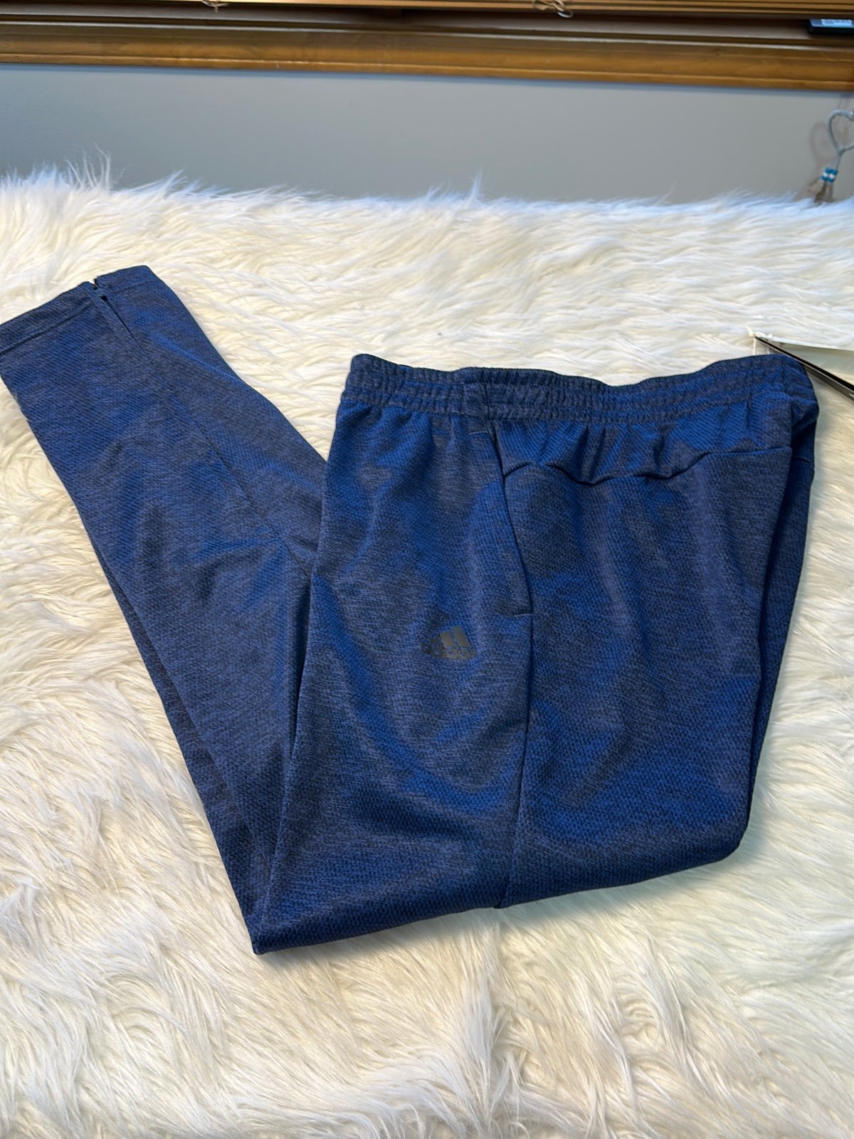 Men’s Medium Adidas Sweatpants