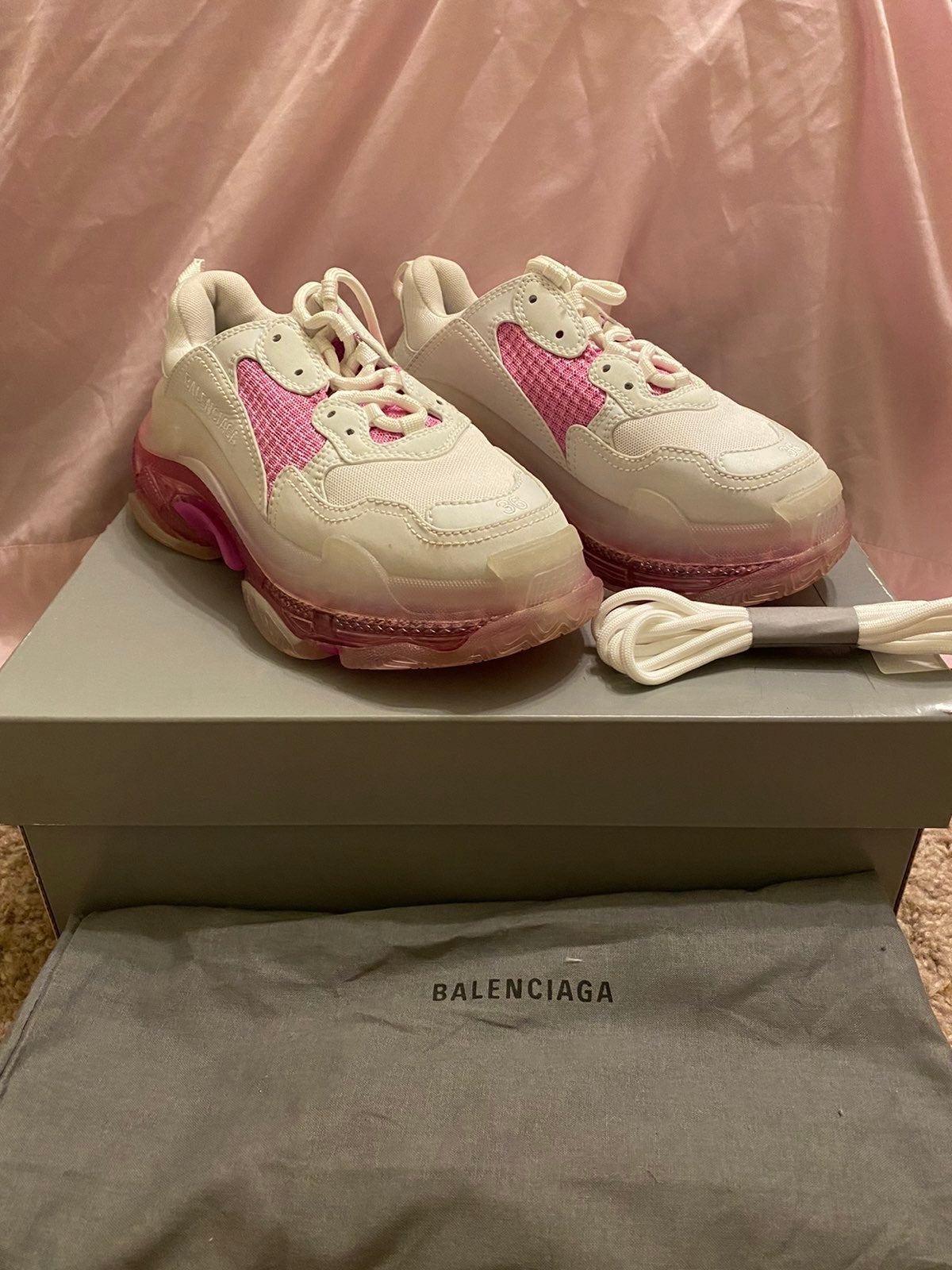 Balenciaga triple s pink