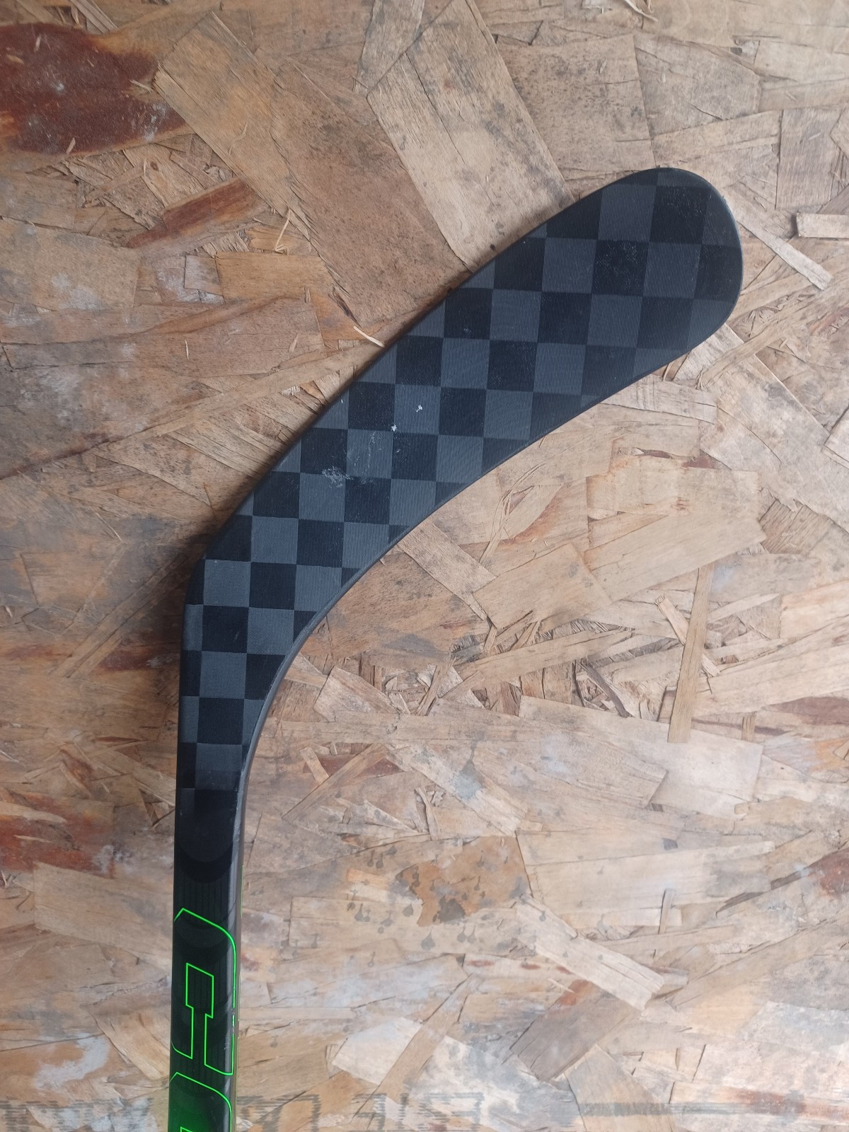 CCM Jetspeed Youth Hockey Stick - 20 Flex - '22 Model Right