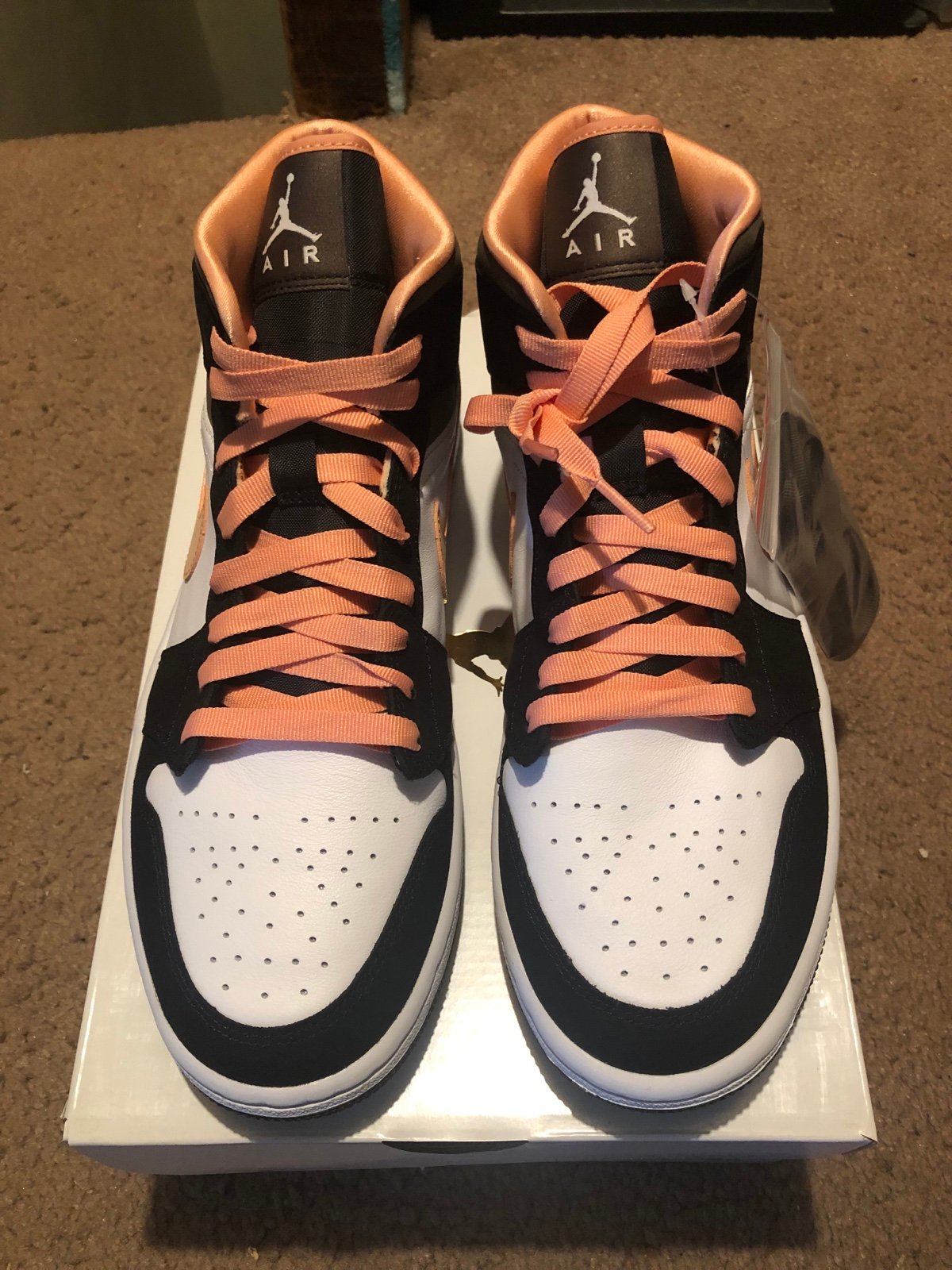 Jordan 1 Mid Peach Mocha