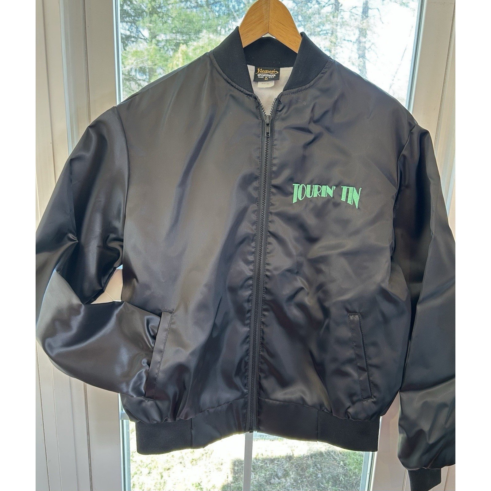 Vtg Black Satin Embroidered Tourin' Tin Southern CA Nemesis Jacket Size M USA