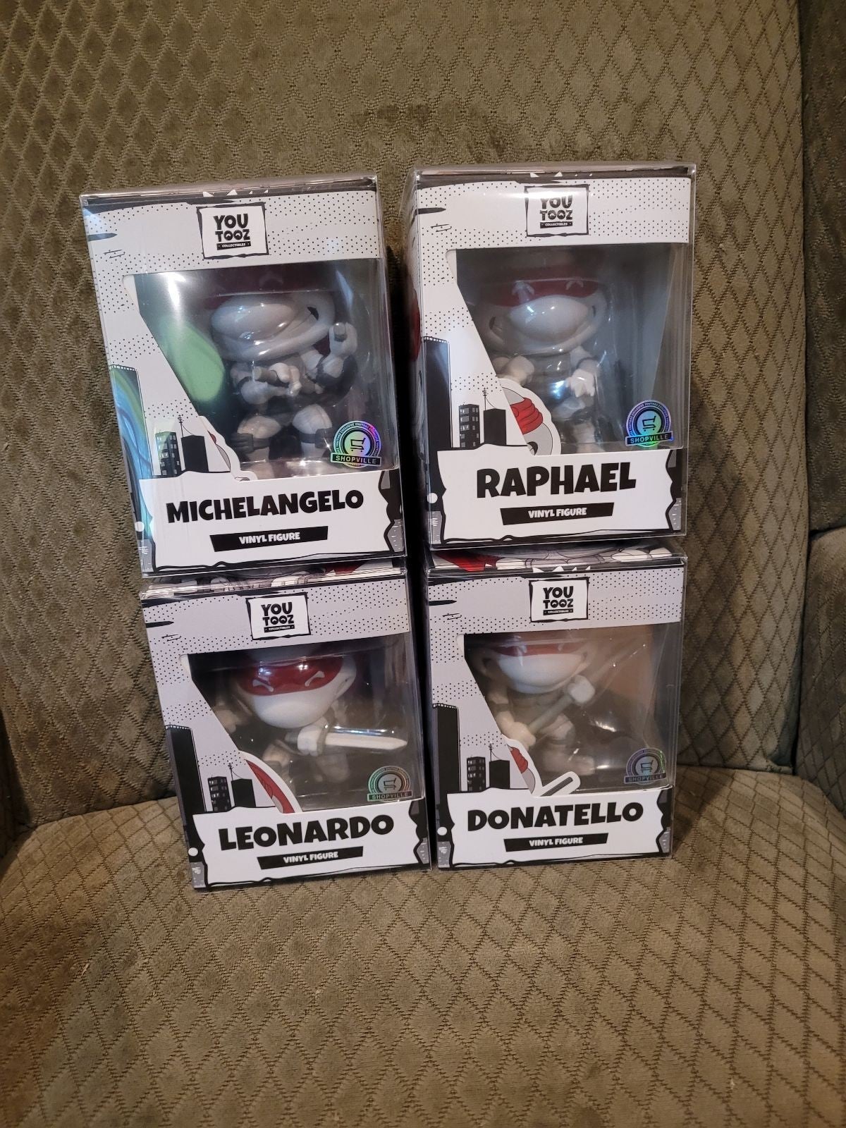 Youtooz Eastman & Laird's TMNT B&W exclusive figure set/bundle LE 1000