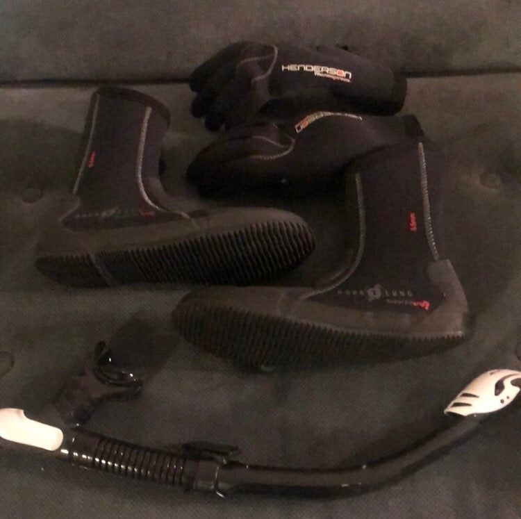 Full Scuba Gear Set & Mesh Bag (Boots, G