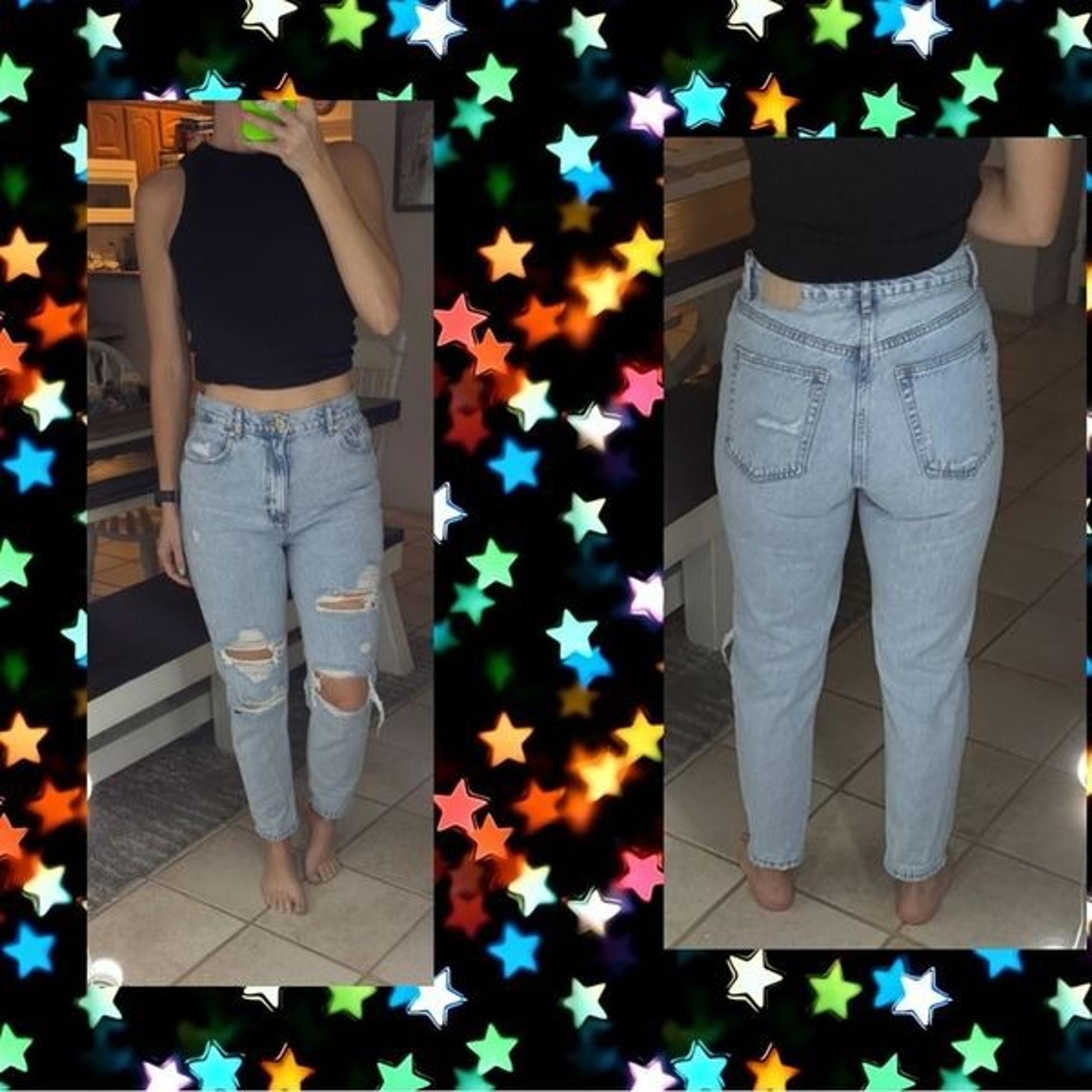 Pull&Bear Womens Light Wash Distressed Ankle Mom Jeans
